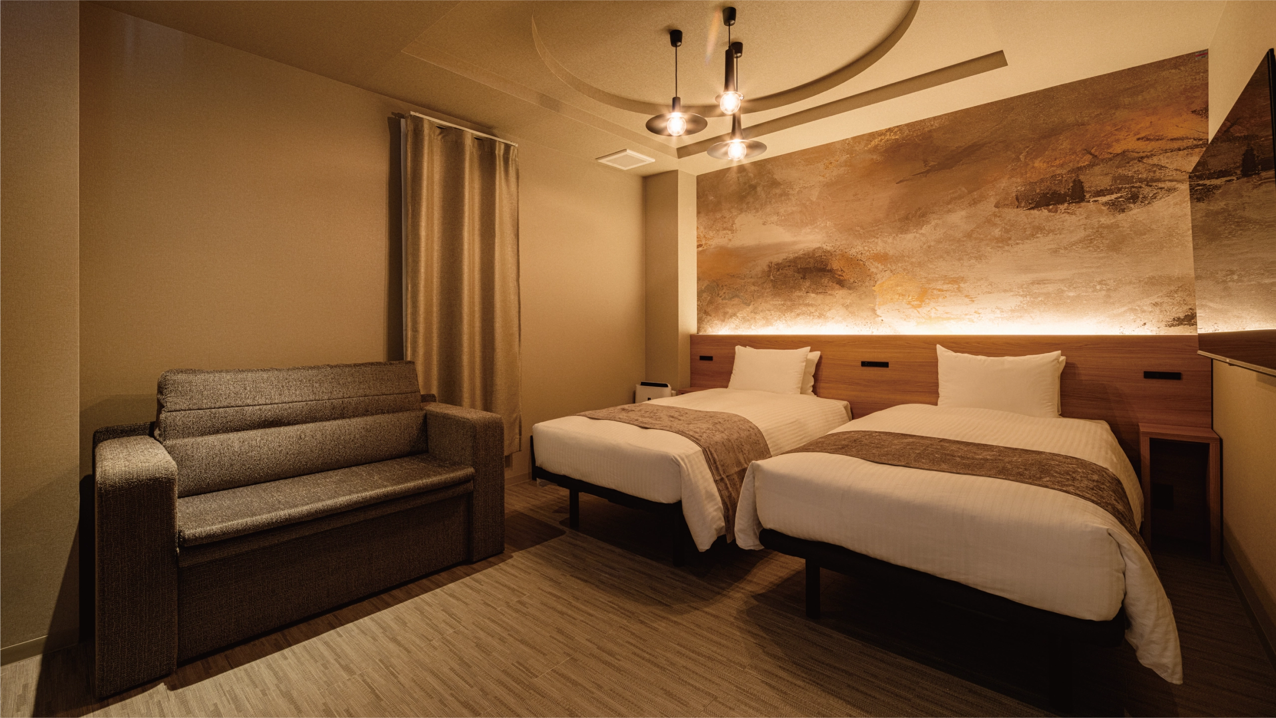 ホテルエスパシオン先斗町 外観 夜景